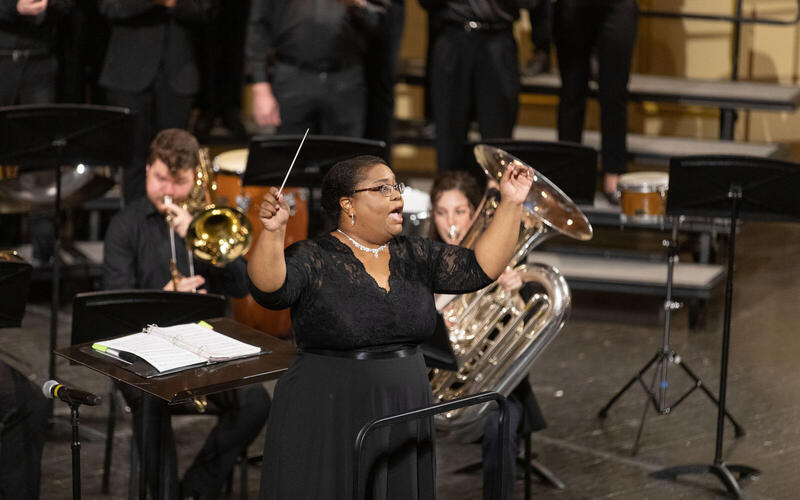 Dr. Felicia Barber, conductor, Yale Camerata