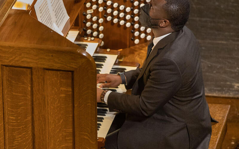 Dr. Nathanial Gumbs playing the Newberry Organ in Woolsey Hall