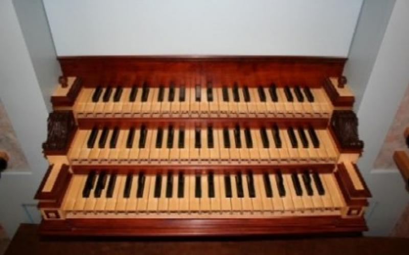 Marquand T&B Organ Installation keyboard