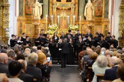 Schola Cantorum performs Path of Miracles at Las Gongoras Convent in Madrid