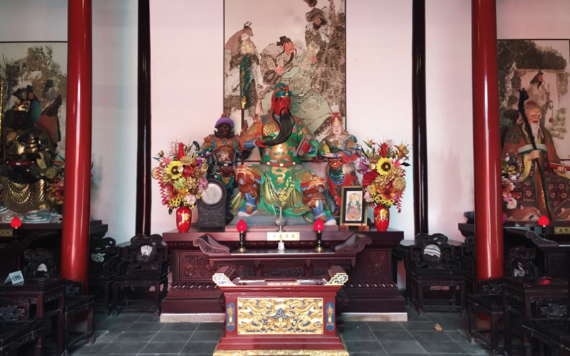 Shanghai Daoist Temple (Photo by NRL, Religious Studies)