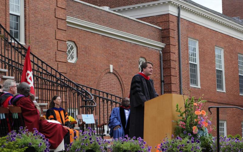 2016 graduation speaker