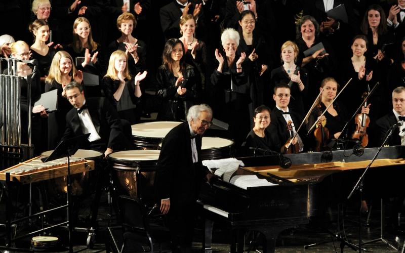 Dave Brubeck is among the many guest artists Yale choirs have performed with (here in 2006)