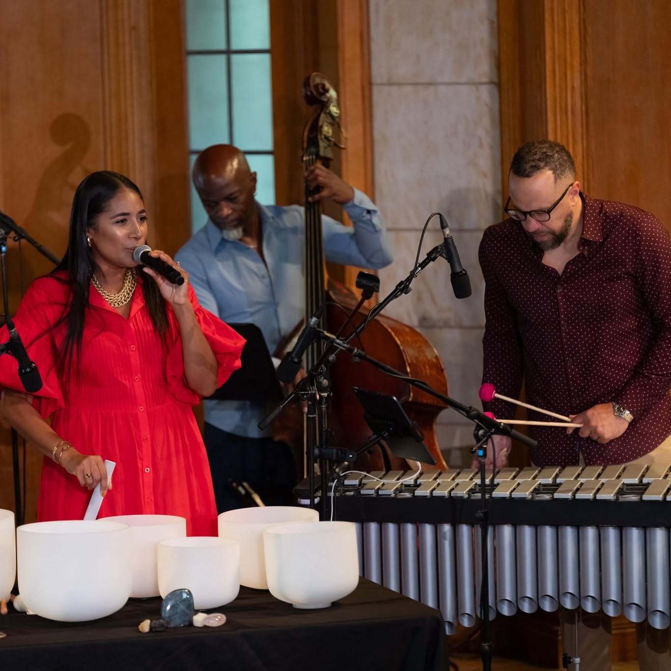 Andromeda Turre and ensemble performing