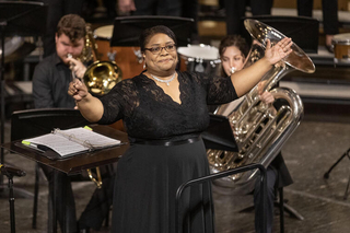 Dr. Felicia Barber, conductor, Yale Camerata