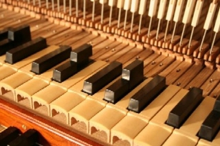 Marquand T&B Organ Installation inside keyboard