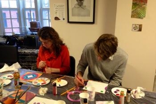 Art making at a collaborative table