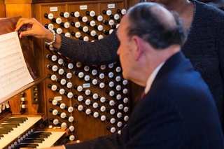 Thomas Murray at the console
