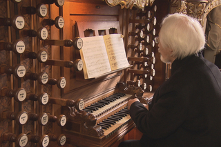 Masaaki Suzuki playing the organ