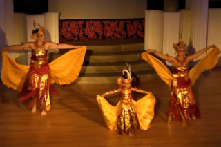 Balanese dancers performing