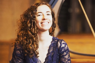 Jaqueline Nappi, organist