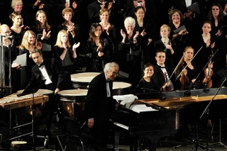Dave Brubeck is among the many guest artists Yale choirs have performed with (here in 2006)