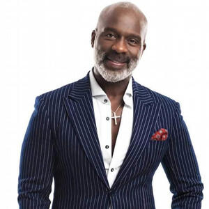 BeBe Winans headshot